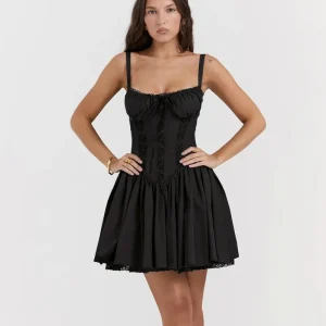 robe corset lacet élégance