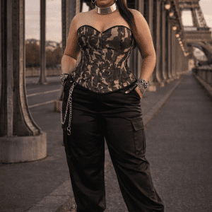 corset camouflage grande taille femme 3xl pantalon cargo noir pont bir hakeim paris style steampunk moderne