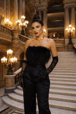 bustier bandeau plumes noir pantalon smoking palais garnier paris style haute couture élégant