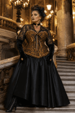 Corset bustier néo-victorien doré brun grande taille porté au Palais Garnier avec jupe satin noire volumineuse et chemisier dentelle noir