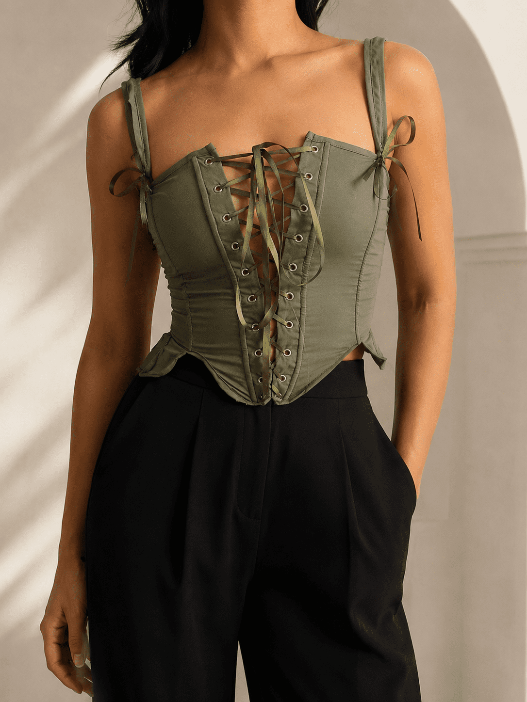 Top Corset Néo-Victorien Vert Kaki à Lacets – Image 2